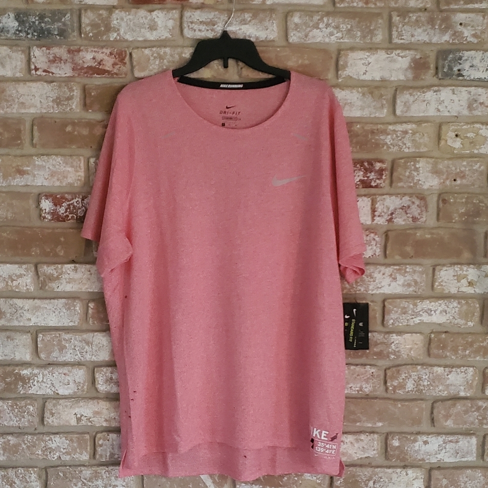 NIKKE RUNNING DRI FIT STANDART FIT T-SHIRT